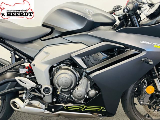 triumph - daytona-660