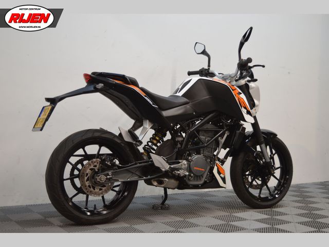 ktm - 125-duke