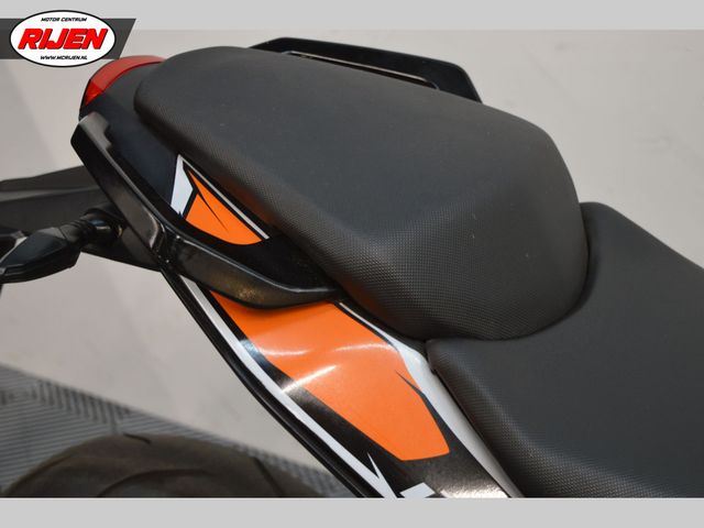 ktm - 125-duke
