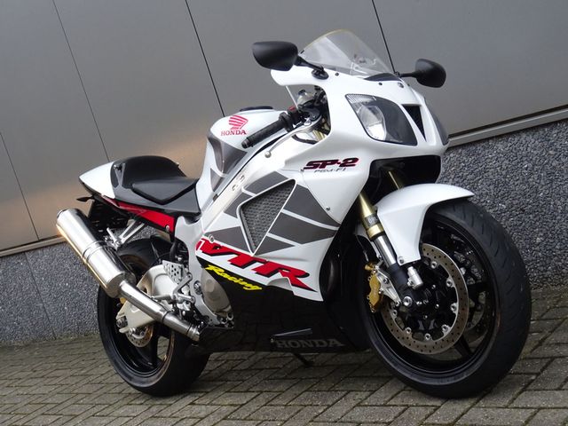 honda - vtr-1000-sp-2