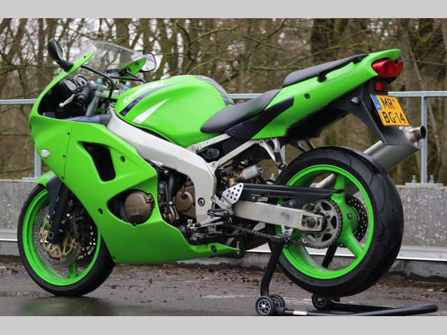 kawasaki - ninja-zx-6r