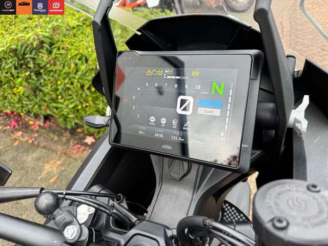 ktm - 1290-super-adventure-s