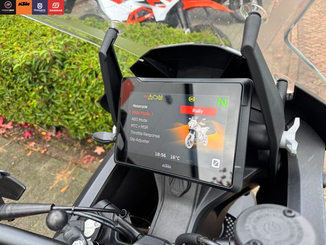 ktm - 1290-super-adventure-s