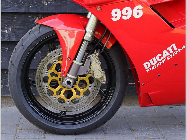 ducati - 996