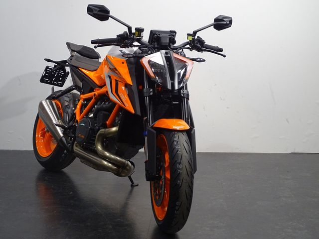 ktm - 1290-super-duke-r
