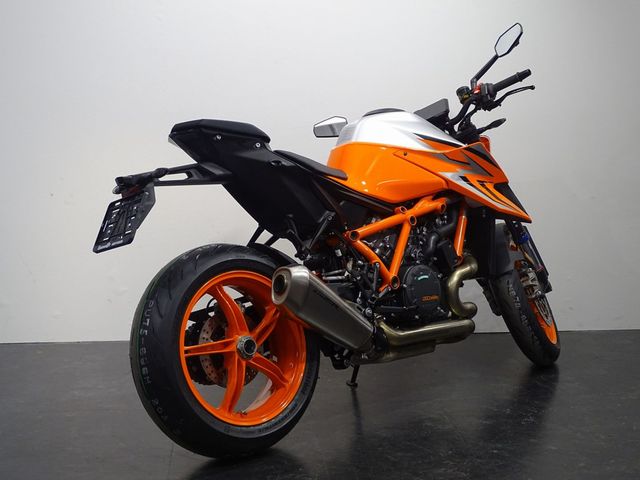 ktm - 1290-super-duke-r