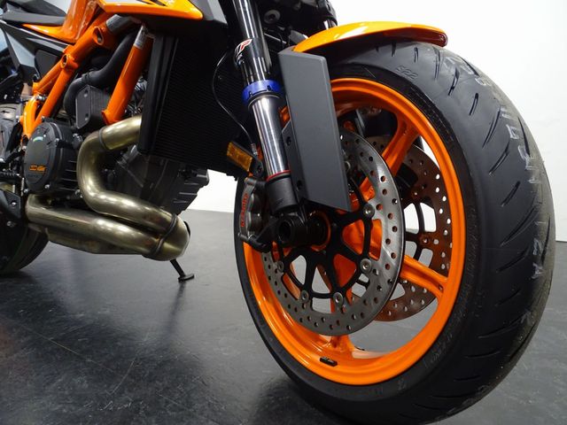 ktm - 1290-super-duke-r