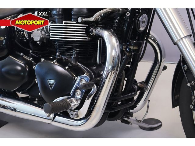 triumph - speedmaster