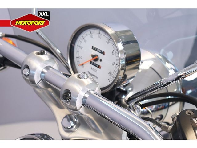triumph - speedmaster