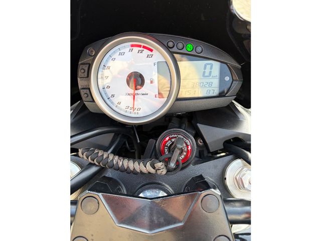 kawasaki - z-1000-sx-abs