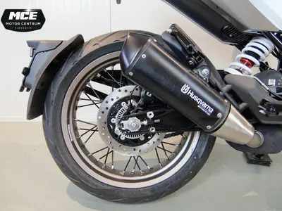 HUSQVARNA VITPILEN 401 – foto 4