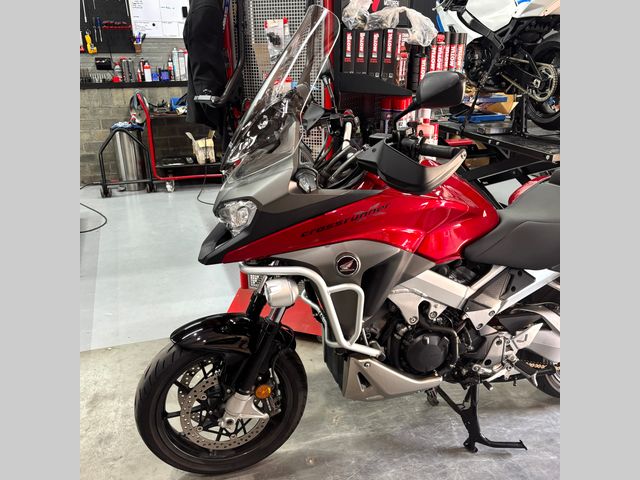 honda - vfr-800-x-crossrunner