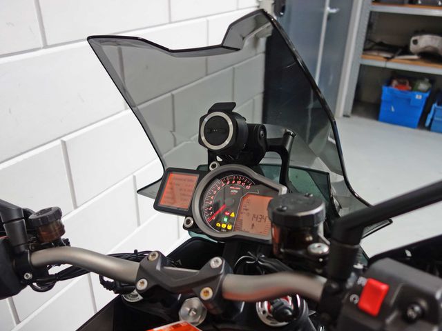 ktm - 1290-super-duke-gt