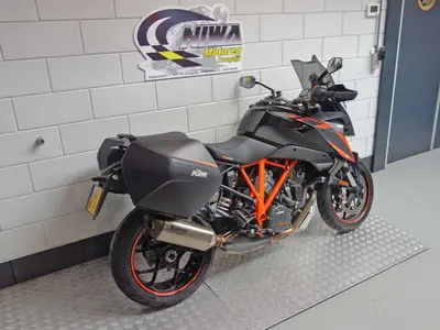 KTM 1290 SUPER DUKE GT – foto 3