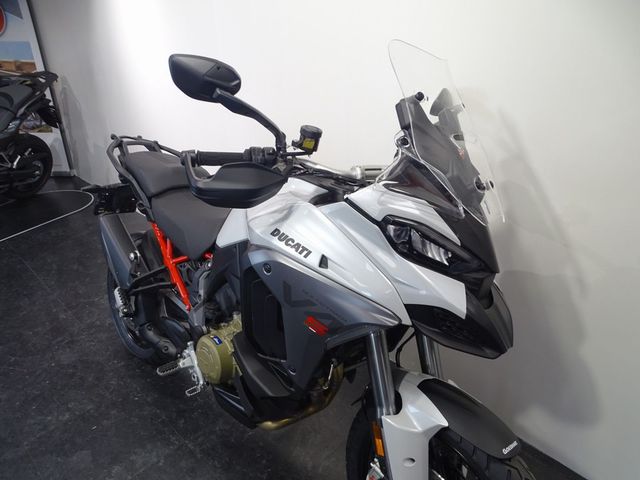 ducati - multistrada-v4-s
