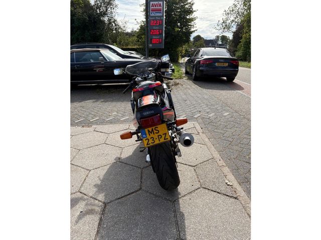 yamaha - fzr-1000