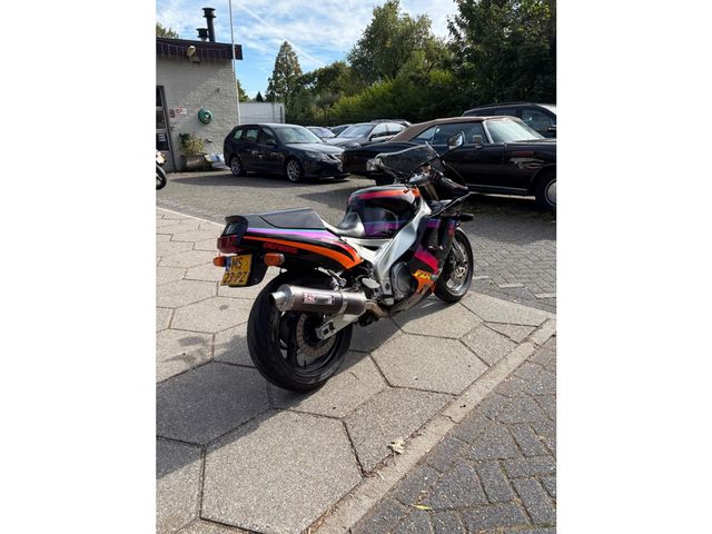 yamaha - fzr-1000