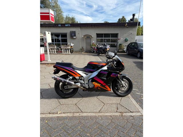 yamaha - fzr-1000