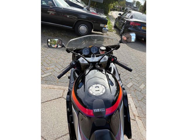 yamaha - fzr-1000