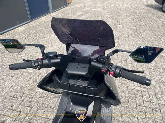 bmw - ce-04