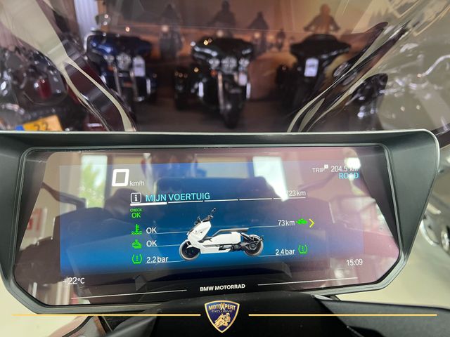 bmw - ce-04
