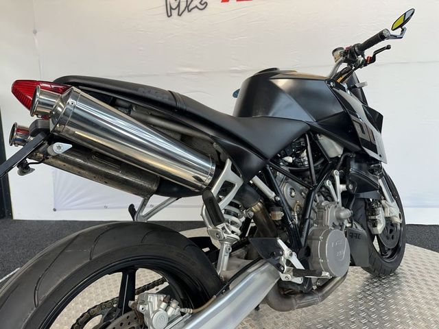 ktm - 990-super-duke