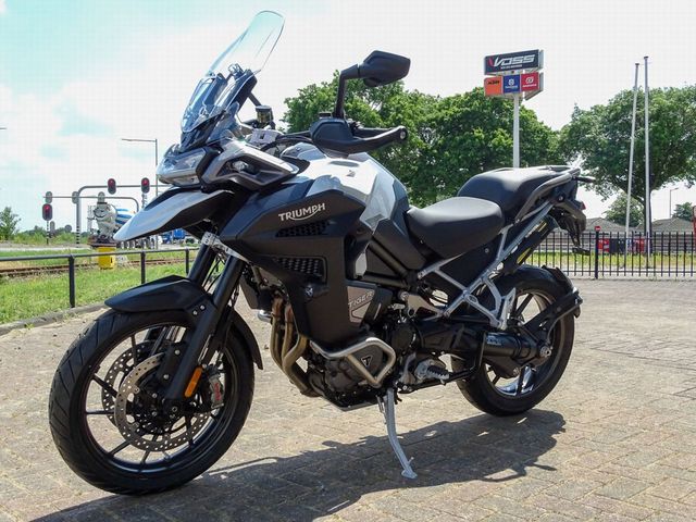 triumph - tiger-1200-gt-explorer