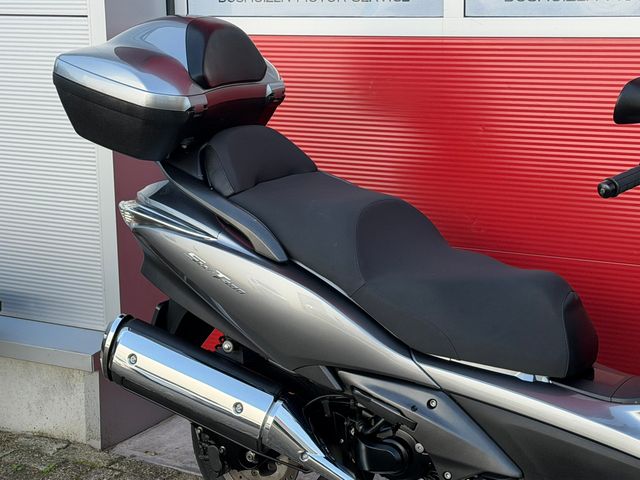 honda - fjs-400-silverwing