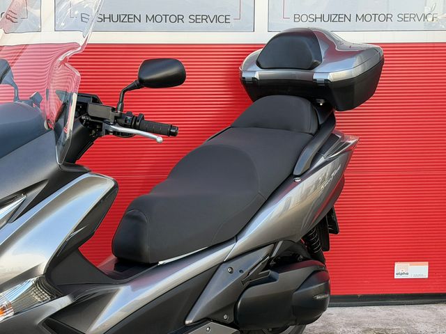 honda - fjs-400-silverwing