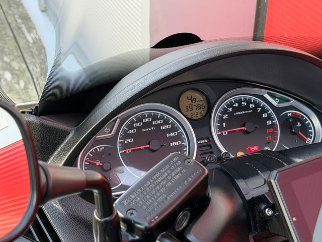 honda - fjs-400-silverwing