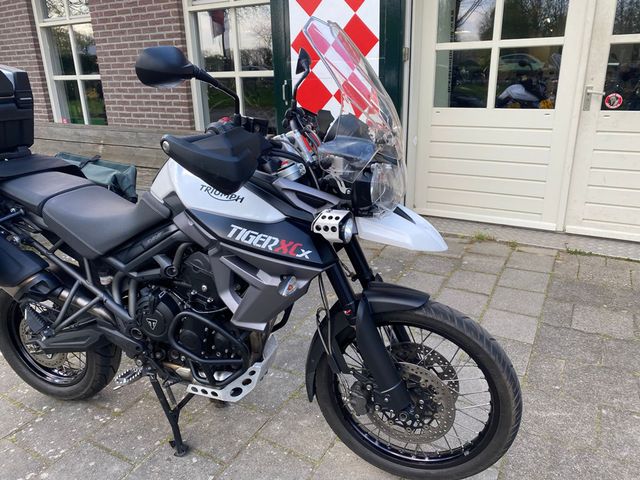 triumph - tiger-800-xcx