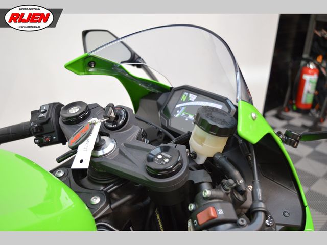 kawasaki - ninja-zx-6r