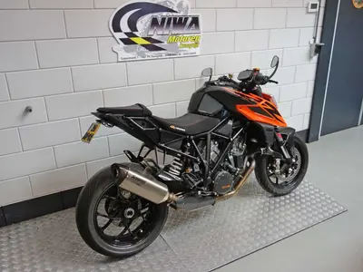 KTM 1290 SUPER DUKE R – foto 2