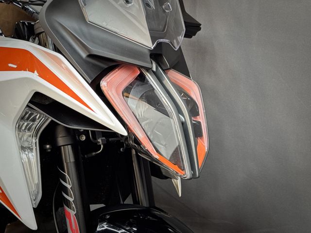 ktm - 1290-super-duke-gt
