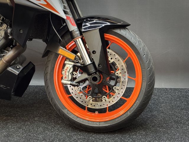 ktm - 1290-super-duke-gt