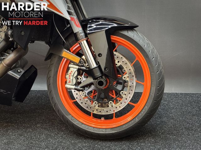 ktm - 1290-super-duke-gt