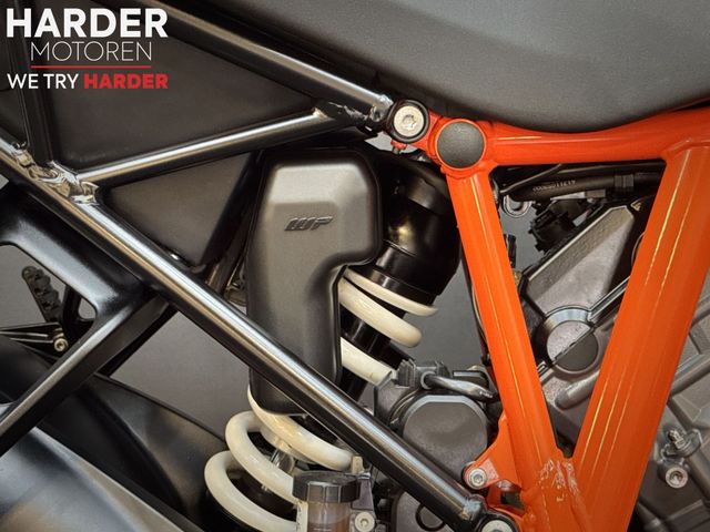 ktm - 1290-super-duke-gt