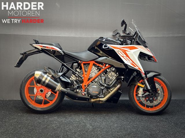 ktm - 1290-super-duke-gt