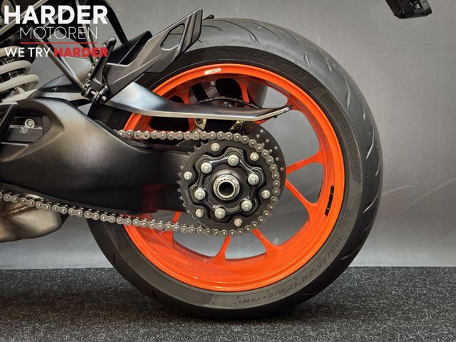 ktm - 1290-super-duke-gt