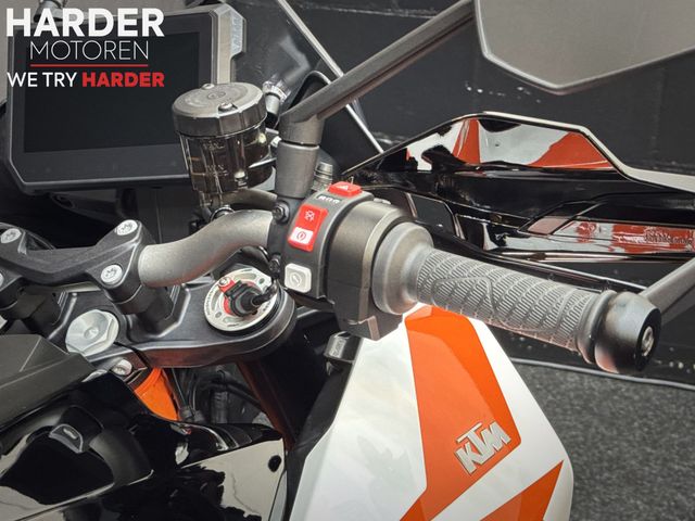 ktm - 1290-super-duke-gt