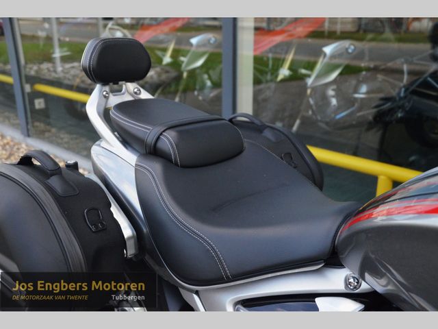 triumph - rocket-3-gt