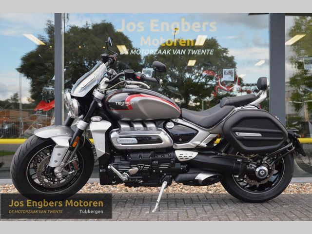 triumph - rocket-3-gt
