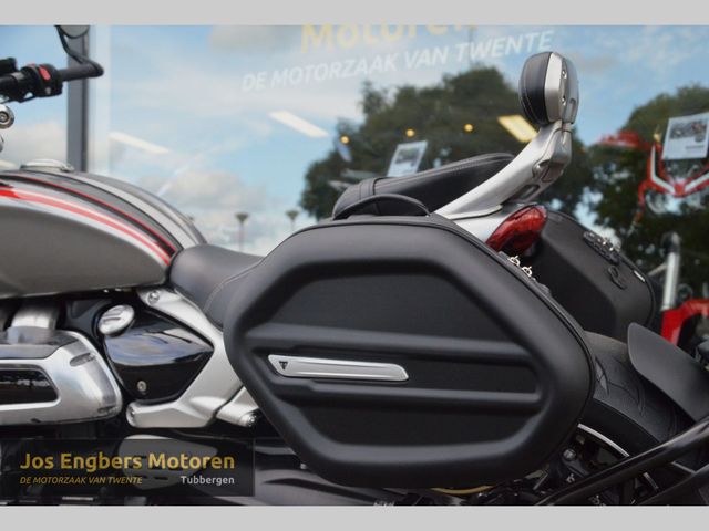 triumph - rocket-3-gt
