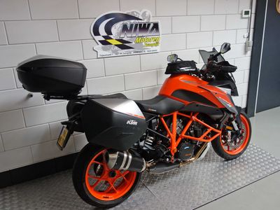 KTM 1290 SUPER DUKE GT – foto 3