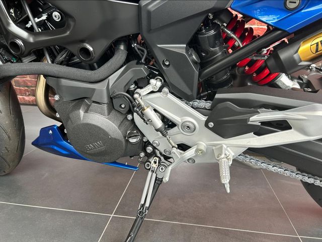 bmw - f-900-r
