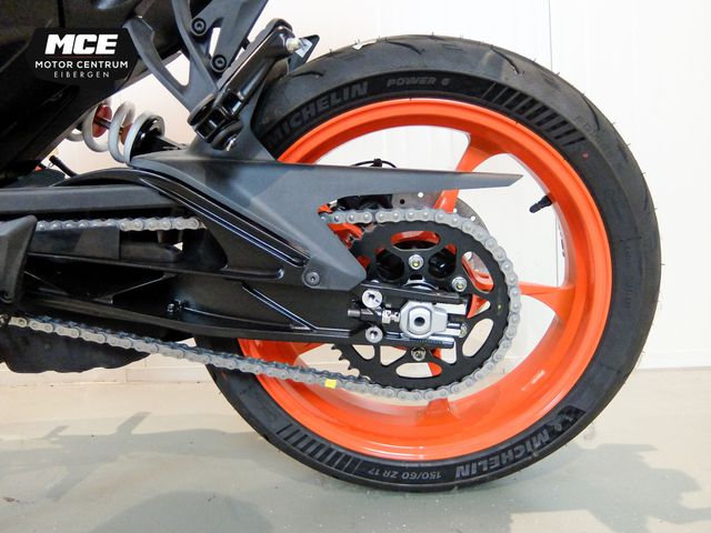 ktm - 390-duke-abs