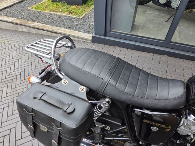 triumph - bonneville