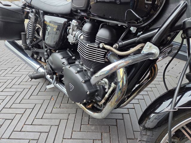 triumph - bonneville