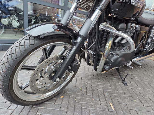 triumph - bonneville