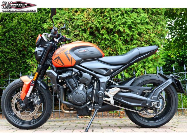triumph - trident-660